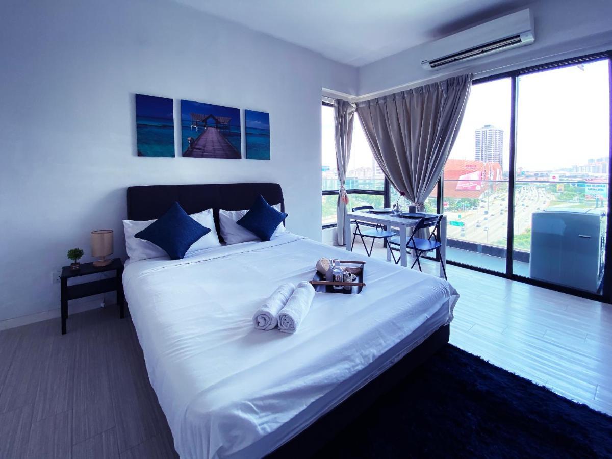 Lily & Loft - The Grand Sofo, Petaling Jaya Lägenhet Exteriör bild