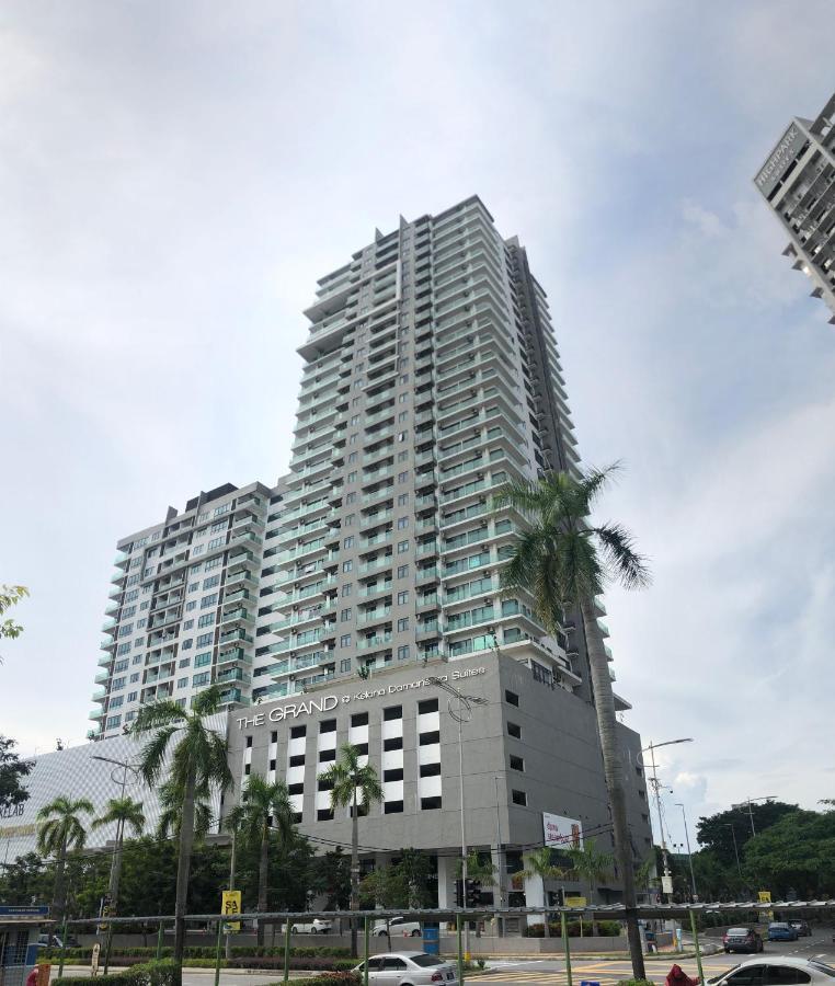 Lily & Loft - The Grand Sofo, Petaling Jaya Lägenhet Exteriör bild